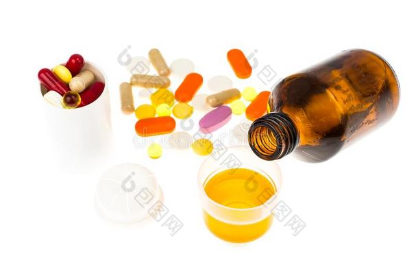 药片和糖浆形状关于药物