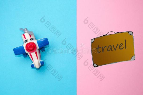 平的放置设计关于旅行观念和水平和旅行袋向英语字母表的第2个字母