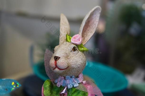 漂亮的<strong>女孩兔子兔子</strong>全部的装了甲板的出局为春季和花