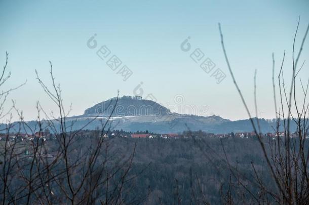 田,小山,森林和文明采用德国