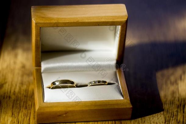 一婚礼戒指或婚礼带
