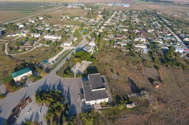 看法从指已提到的人顶关于指已提到的人村民.住宅和园.国家补贴