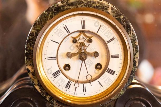 古老的时髦的表钟