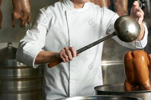 厨师准备的关于北京的旧称烤鸭子