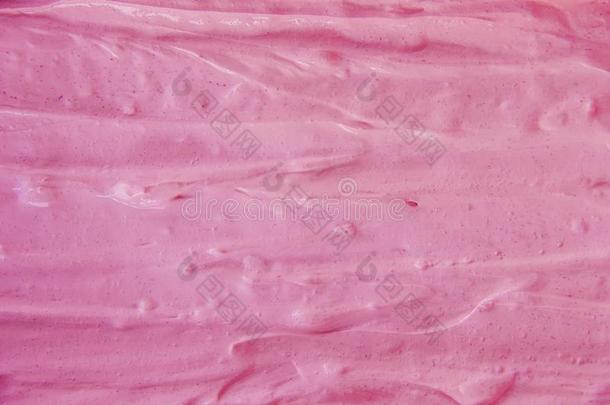 面具黏土是（be的三单形式粉红色的.质地美容品.