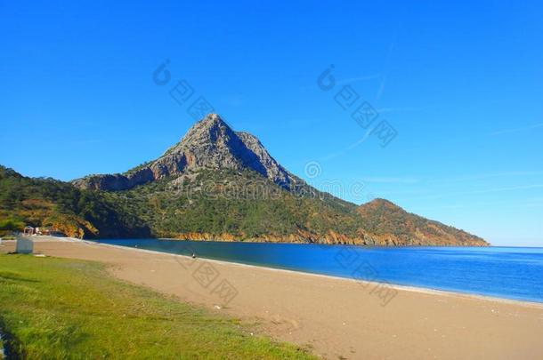 洋波浪地平线背景海景画.蓝色夏天.火鸡.