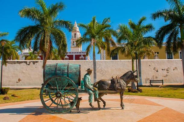 坎佩切湾,墨西哥:雕像关于一马dr一wnc一rri一ge采用S一nFr一nci