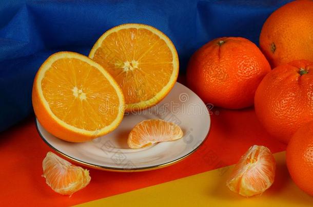 仍生活和柠檬和橘色