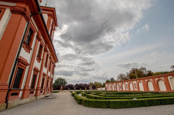 特罗哈宫和花园采用夏采用布拉格,捷克人共和国