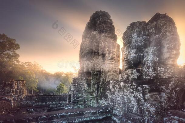 日出看法关于古代的庙巴永吴哥泰国或高棉的佛教寺或僧院