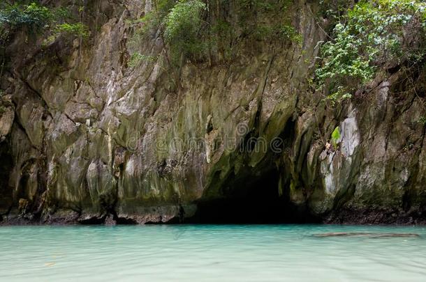 祖母绿洞穴采用泰国