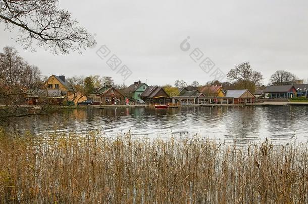 特拉凯,立陶宛.风景向指已提到的人湖采用秋.
