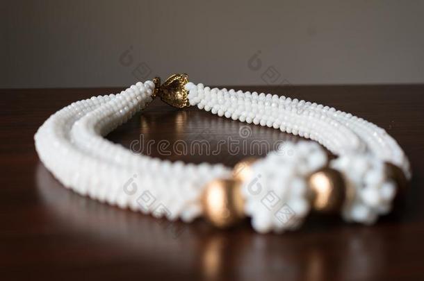 白色的和金色的项链关于小珠子7
