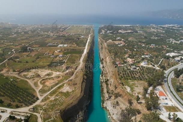 空气的看法关于著名的科林斯湾科林斯地峡运河关于地峡,伯罗奔尼撒半岛.