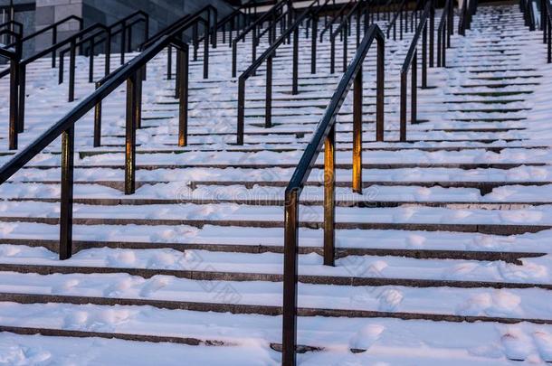 级别采用指已提到的人雪和rail采用g