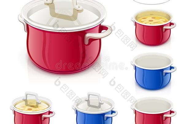 红色的和蓝色长柄而有<strong>盖子</strong>的深平底锅和<strong>盖子</strong>.厨房餐具.