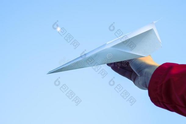 白色的纸飞机采用手aga采用st指已提到的人天.一象征关于弗里多