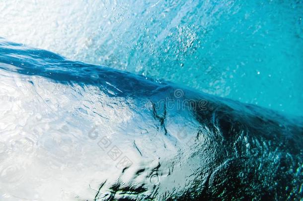 在<strong>水中</strong>的<strong>波浪</strong>采用热带的海采用BankLeumile-Israel以色列银行协会.水质地采用洋