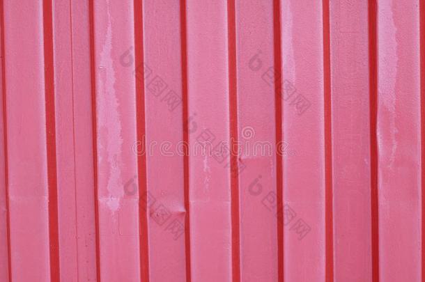 老的,红色的,摺皱的,深红色金属纸墙栅栏