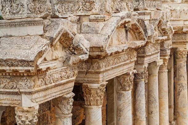 古代的格雷科风-古罗马的剧场采用古代的城市耶拉波利斯在近处帕木