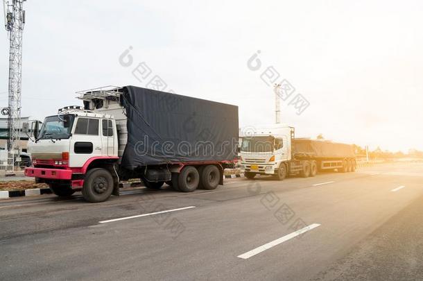 货车逻辑的在旁边货物货车进口出口商业和industry工业