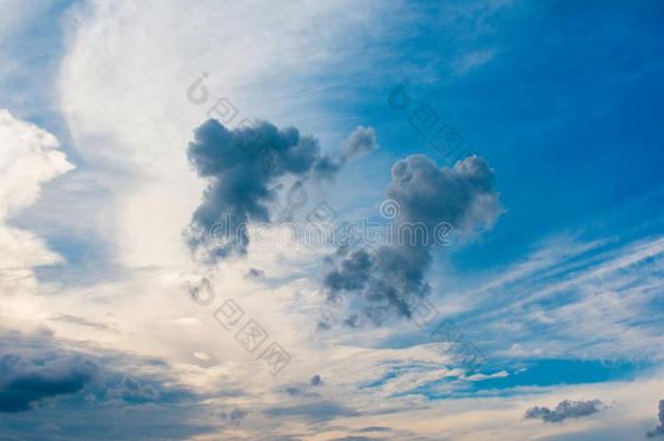 云计算&蓝色天大气,蓝色颜色,天气