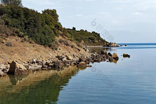 多岩石的海岸线条,海湾关于科林斯湾科林斯<strong>地峡</strong>湾,希腊