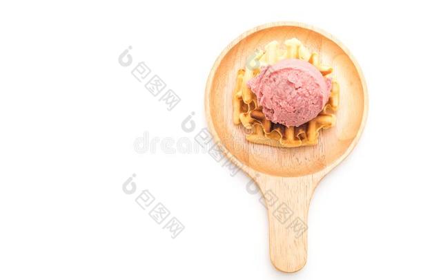 草莓冰淇淋和华夫<strong>饼</strong>