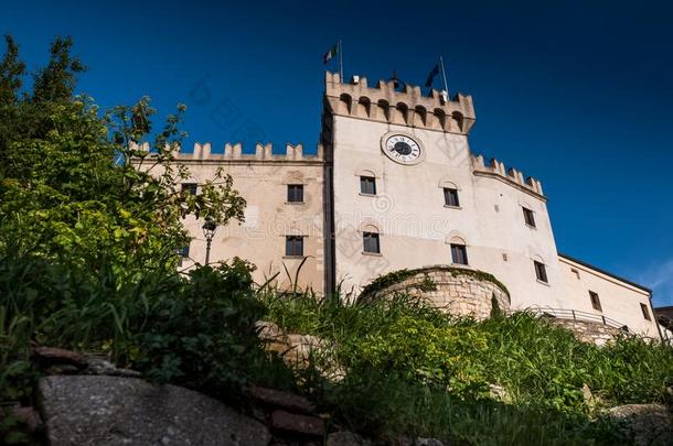 罗西尼亚诺玛丽蒂莫,托斯卡纳区,里窝那-指已提到的人城堡