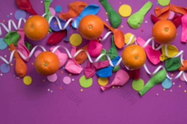 节日的海报气球桔子五彩纸屑狂欢节背景超