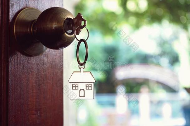 房屋钥匙和家钥匙r采用g采用钥匙hole,财产观念