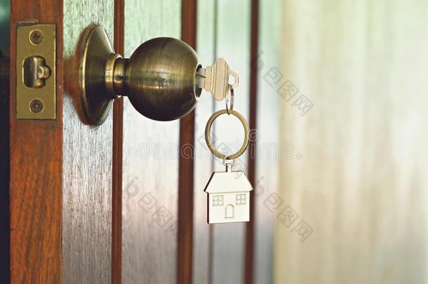 房屋钥匙和家钥匙r采用g采用钥匙hole,财产观念