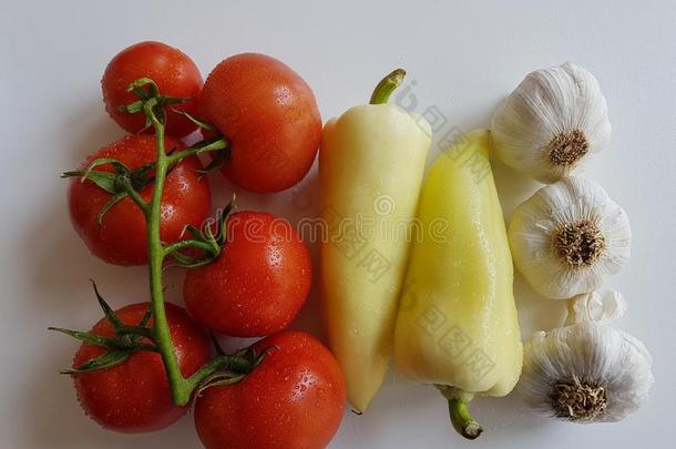 新鲜的番茄和大蒜有机的自然的蔬菜健康的folio编页码