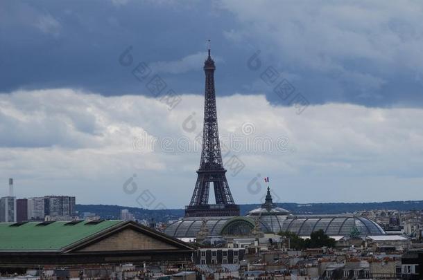 法国Eiffel<strong>语言语言</strong>旅馆,Eiffel<strong>语言语言</strong>塔,天,陆标,云,塔