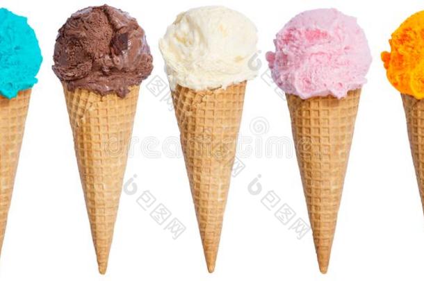 收集关于冰乳霜铲圣代冰淇淋圆锥体采用一行冰乳霜弧点元