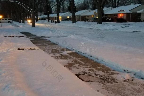 雪夜密歇根州麦迪逊自行车接力赛高度