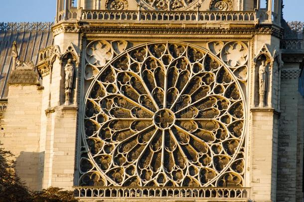 我们的夫人demand需要巴黎总教堂gothicscriptorgothictype哥特式书写体方式.建筑学的demand需要t