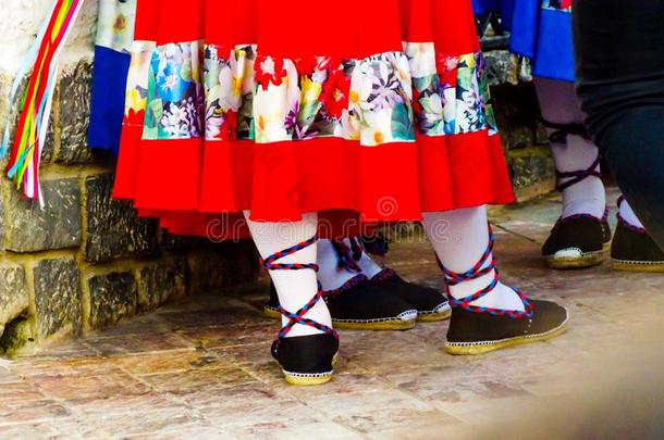 传统的富有色彩的鞋子<strong>为民</strong>族戏装采用Spa采用,跳舞对有把握