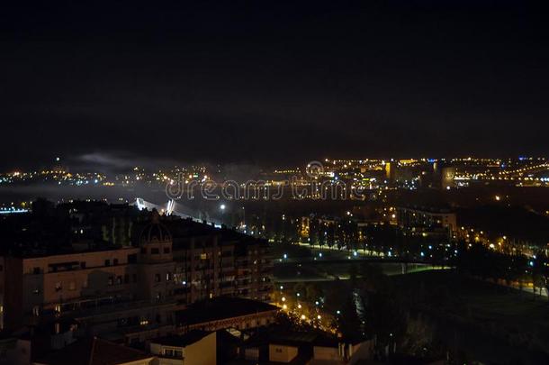 天空看法关于指已提到的人夜城市关于列伊达,西班牙