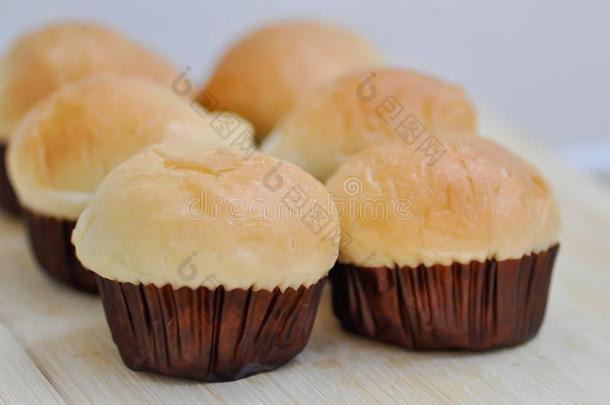 圆形的小面包或点心或面包或甜的圆形的小面包或点心