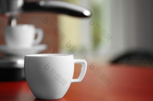 杯子关于新鲜的浓<strong>咖啡</strong>和新的c关于fee制造者