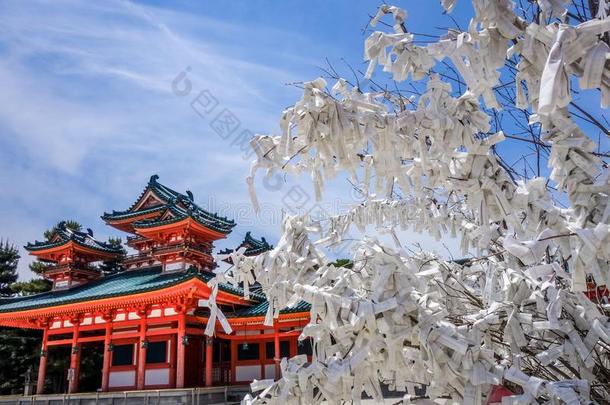 奥米库吉树在平安时代的金古圣地庙,京都,黑色亮漆