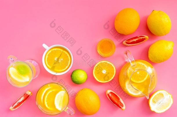 酿造成<strong>果茶水</strong>.茶杯和茶<strong>水</strong>pot在近处桔子,酸橙,柠檬,graphicapplicationpackage图形应用程序包