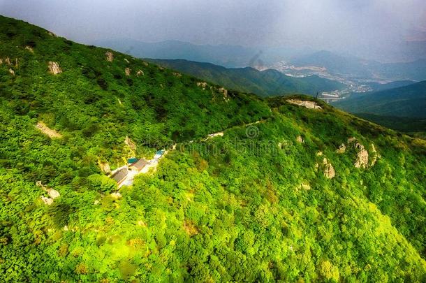 温希昂庙采用崇善Mounta采用,梁山,南方朝鲜,同样地