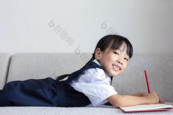 亚洲人中国人小的女孩产卵数向指已提到的人沙<strong>发文</strong>字书