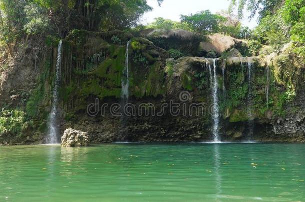 美丽的热带的瀑布.菲律宾,吕宋岛
