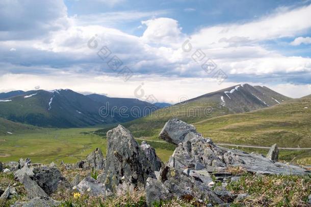 夏风景采用卡卡西安高的mounta采用s