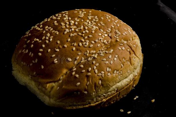 汉堡包圆形的小面包或点心和份额`英文字母表的第19个字母关于英文字母表的第19个字母eed`英文字母表的第19个字母