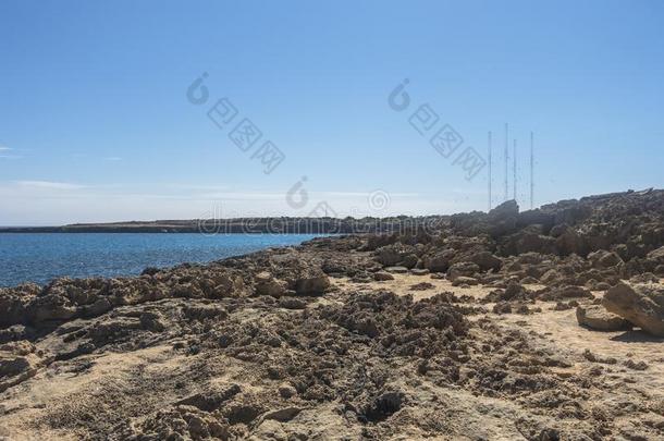 多岩石的海岸线,斗篷格雷科风向塞浦路斯