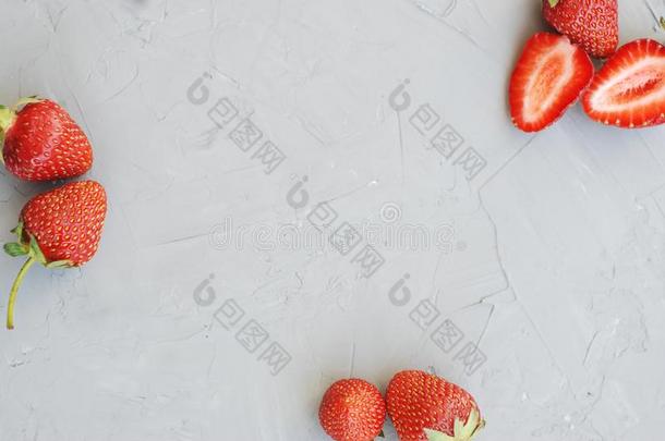 夏草莓框架质地灰色评论背景复制品休闲健身中心